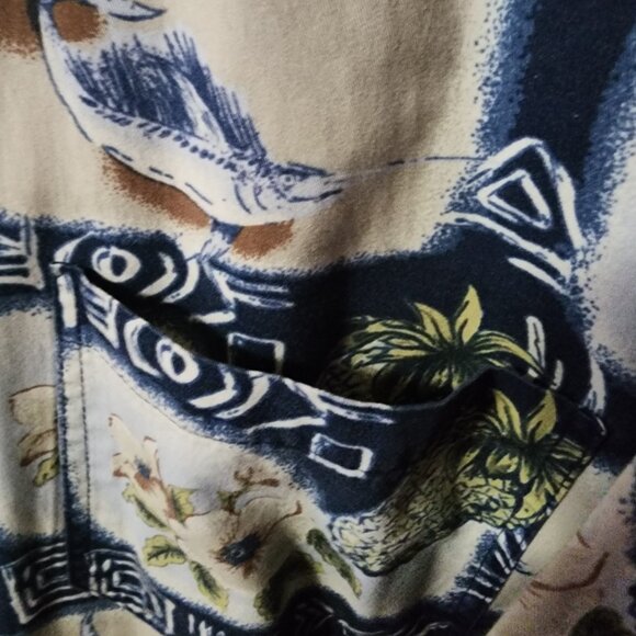 Men's Large Micheal Austin Blue Hawaiian Short Sleeve Button Down Shirt - Picture 5 of 11